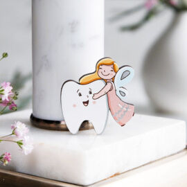 Значок "Зубная фея", блондинка, розовое платье