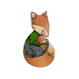 Значок "Лисы обнимашки", зеленая кофта