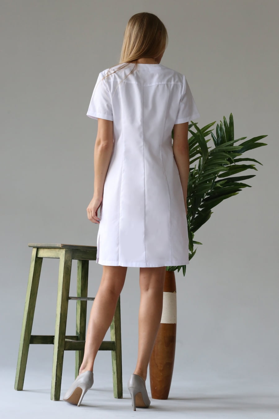 Халат женский «Милана», белый с вышивкой, 44