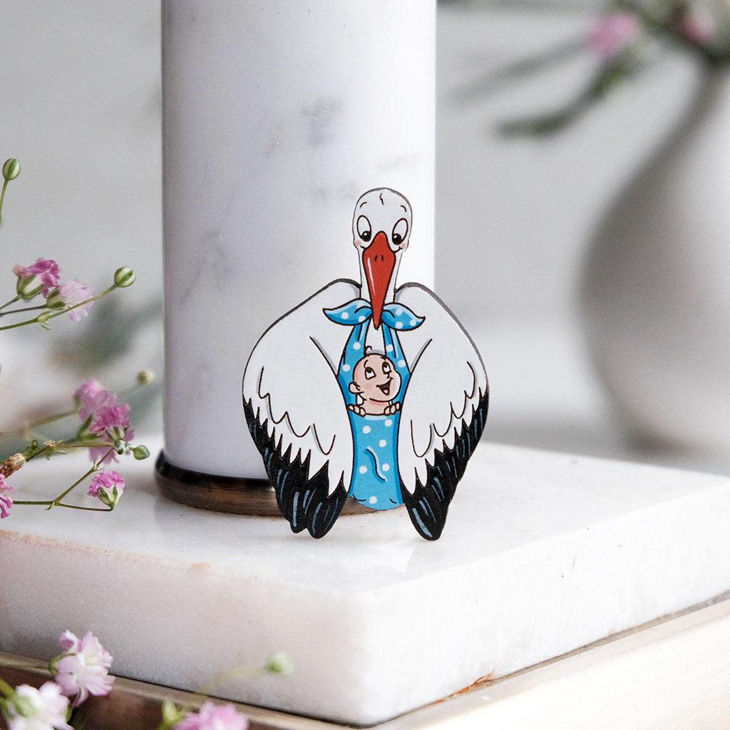 Значок "Аист с малышом", голубая пеленка