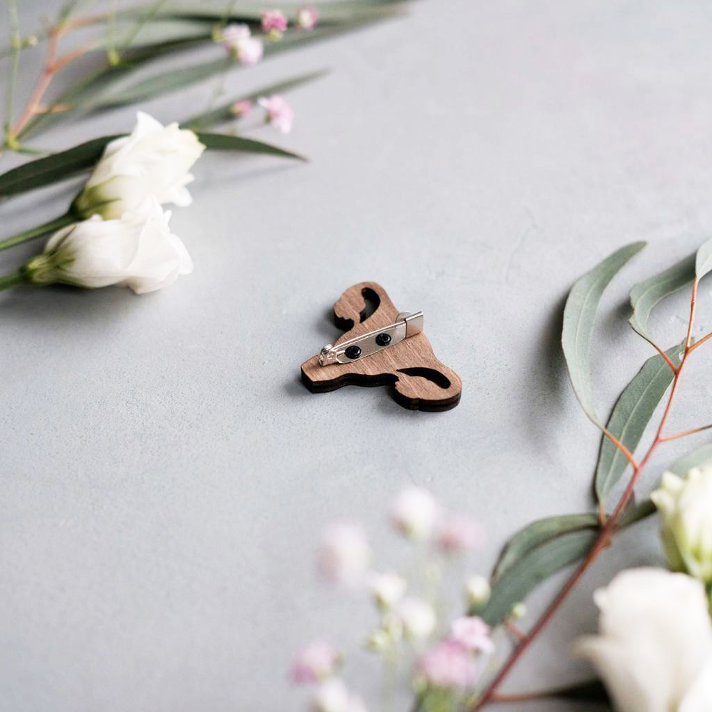 Значок "Маточка с бутонами"