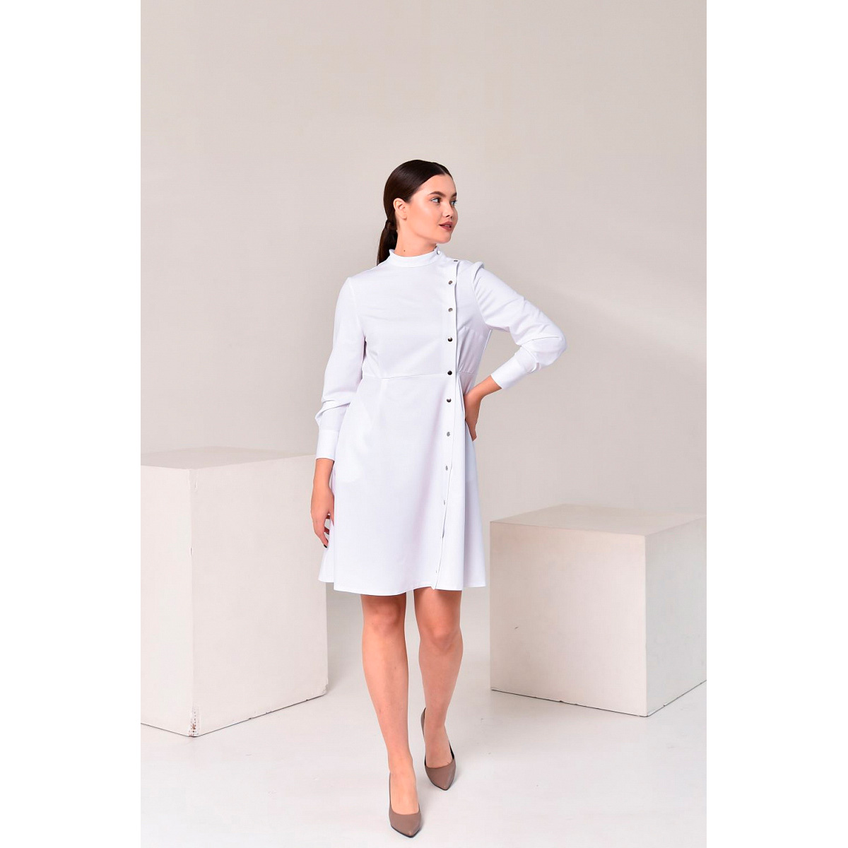 Халат женский с расклешенной юбкой, белый, 48