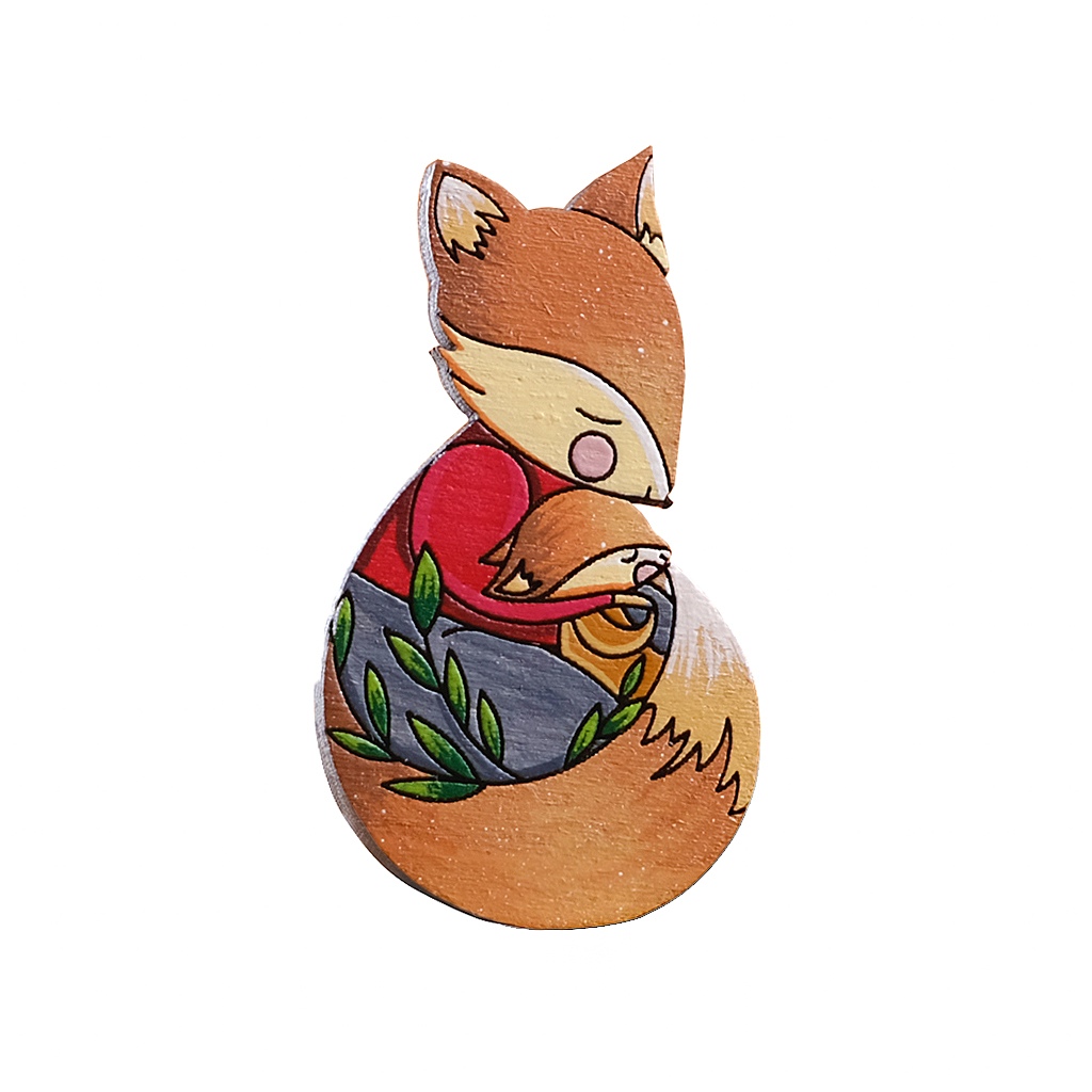 Значок "Лисы обнимашки", красная кофта