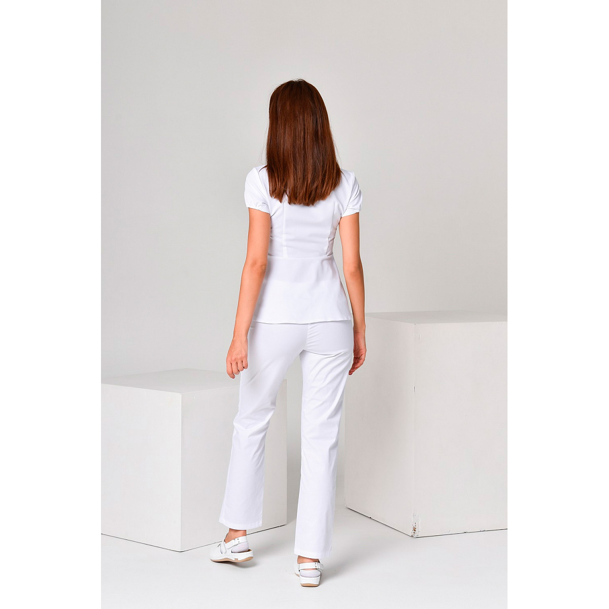 Брюки женские со стрелками, белый, 48