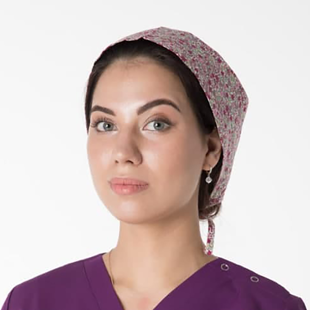 Шапочка на завязках, розовый с цветочным принтом