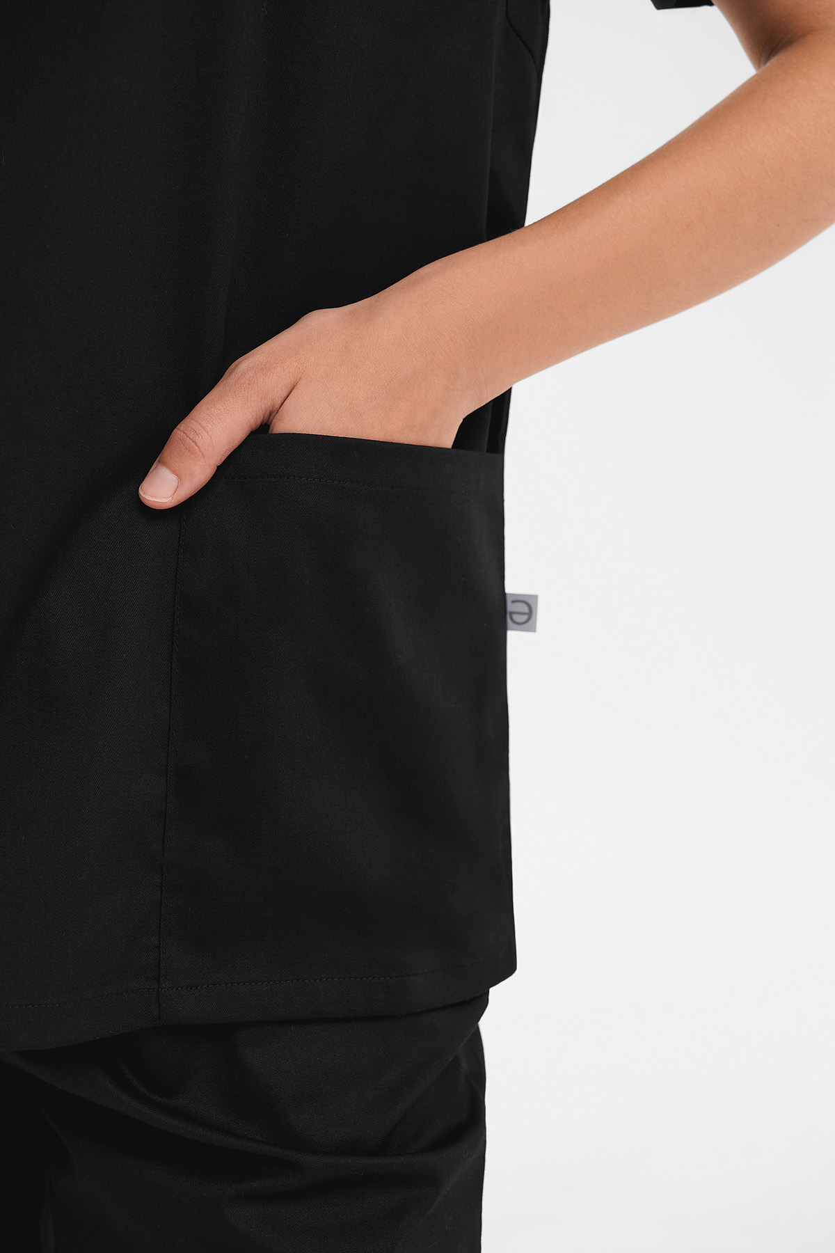 Туника женская Тезис TZ338, unica, черный, 46