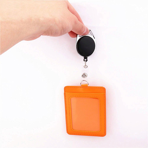 Держатель для бейджа с рулеткой, черный