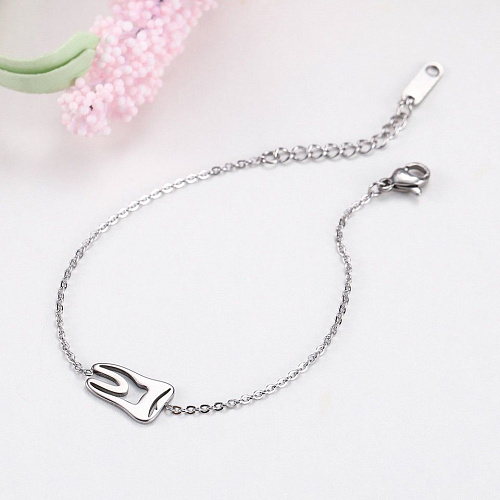 Браслет "Зубик" на застежке