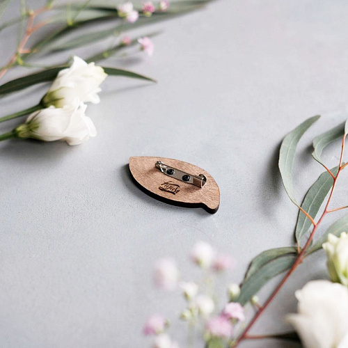 Значок "Глаз", карий